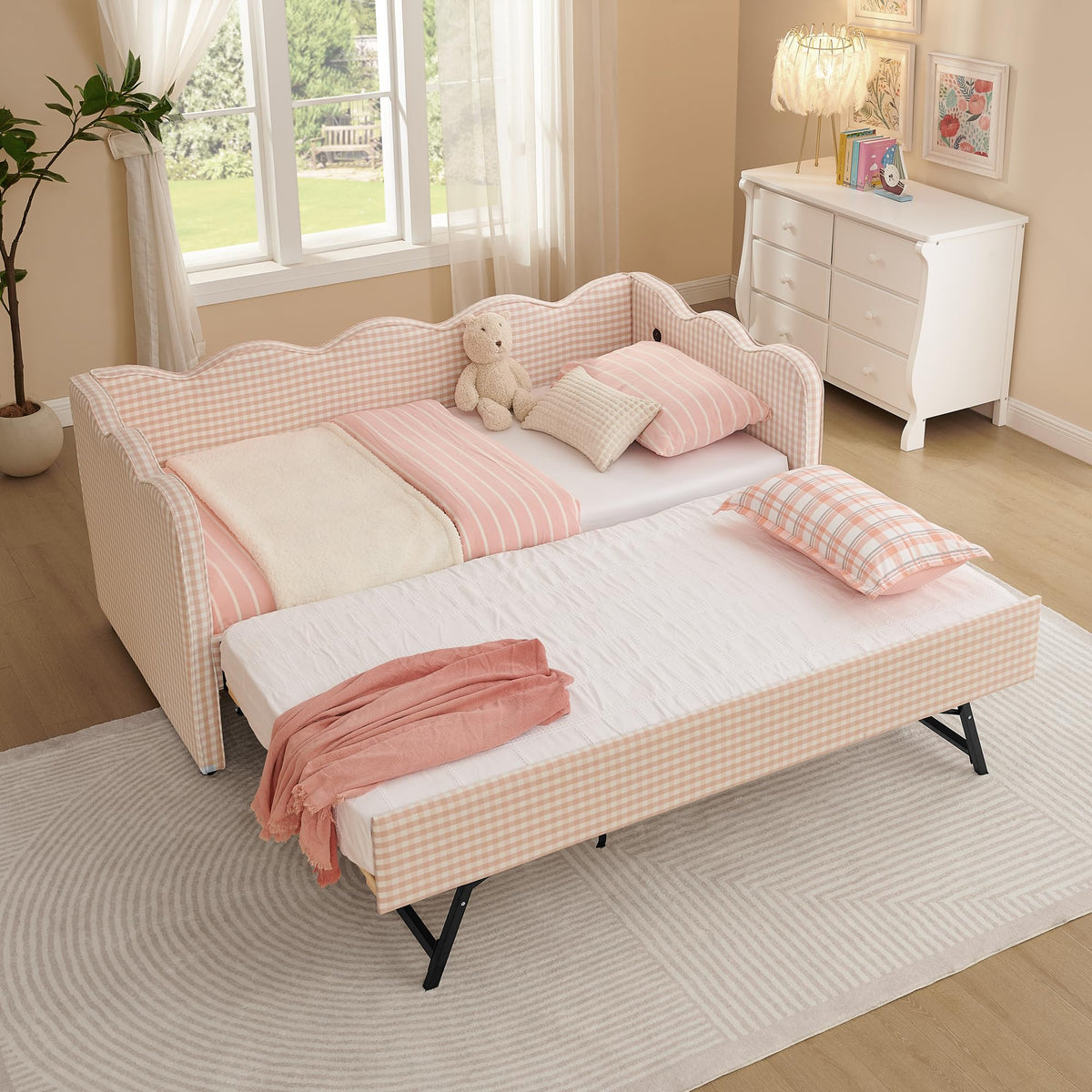 Pink Linen Upholstered Daybed P4247