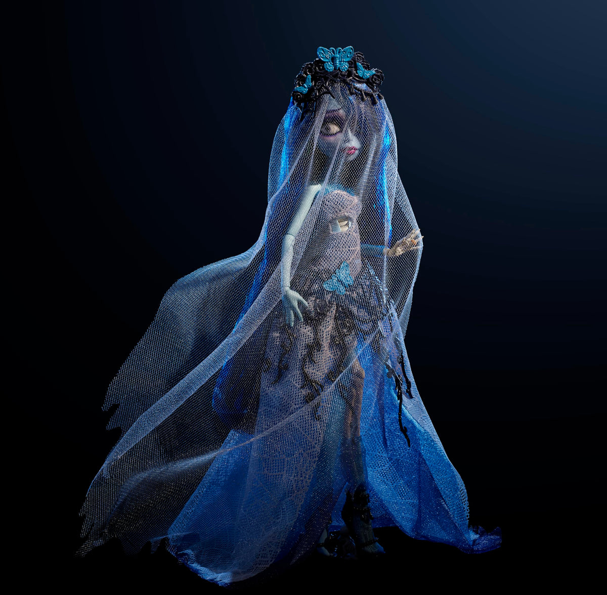 Corpse Bride Emily Doll in Spiderweb Wedding Dress with Accessories G9510
